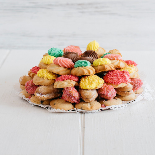 Cookie Cakes Serves 15-20